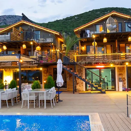 בית הארחה The Luxury Shelters 3*